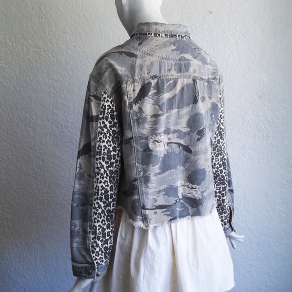 POL Distressed Camo Cheetah Print Denim Jacket S - Picture 6 of 16